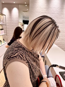 ステア ケース(stair case) アンブレラカラー　30代　なかなか美容室からない方オススメ