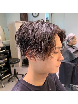 波巻き前下がりセンターパート アッシュブラック