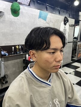 トライブ(TRIBE) メンズ専門店のセンターパート
