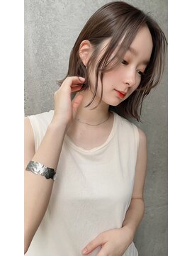 ロット 横浜(lot) 前髪なしワンレン切りっぱなしボブ×外ハネ[横浜駅]