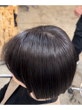 ウィークエンド(WEEKEND) 白髪ぼかし＋カット＋トリートメント　15400円