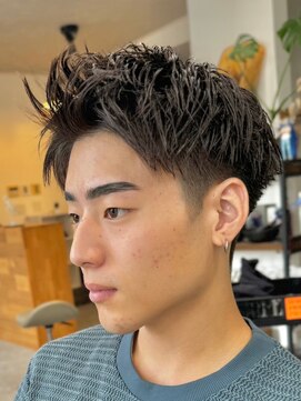 フゥ 宇都宮(FeU) 波巻きスパイラルパーマツイストパーマメンズマッシュパーマ