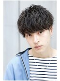 無造作スパイラルツーブロック刈り上げマッシュ
