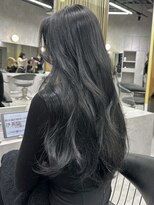 シティ(CITY)&nbsp;艶髪ブルーブラック×レイヤーカット【CHICA】