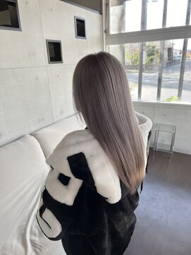 ニル(NiL) ホワイトグレージュ