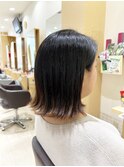 肩上外ハネベルボブ