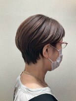 アクセ&nbsp;20代30代40代♪ピンクベージュ小顔ショートボブ☆耳掛けスタイル