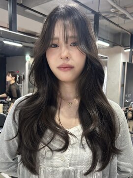 【Shiori】レイヤーカット/韓国ヘア/チャンモリパーマ