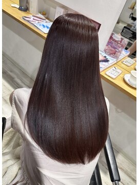 ストロベリーR. 髪質改善カラーで大人カワイイボルドー♪