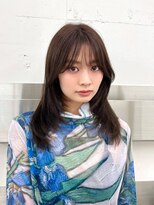 ヒュー 広島(HEW)&nbsp;くびれレイヤーカット大人かわいいグレージュヘア20代30代