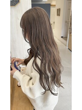 ウシワカマルエムティードット 富士宮店(USHIWAKAMARU MT.) ミルクティーグレージュ