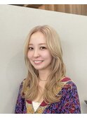 抜きっぱなしブロンド/ロングレイヤー
