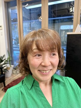 クレス 新宿御苑前(cresc) ナチュラルカールスタイル♪ 40代/50代/60代/白髪染め/パーマ