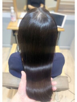 ジーナ 西荻窪(Zina) エアリーミディショートパーマ黒髪ホワイトアッシュ