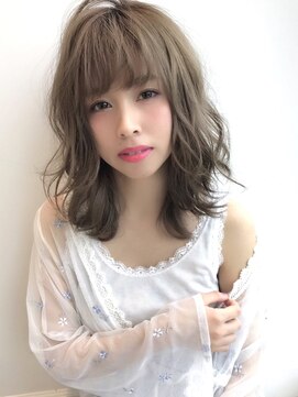 カイル(kyle) 透明感アッシュグレージュ