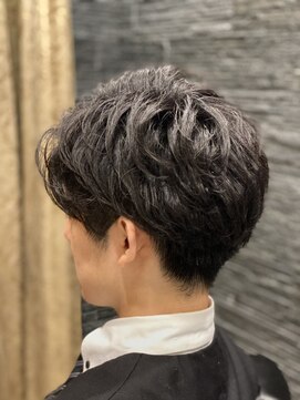 プレミアムバーバー 目黒店(PREMIUM BARBER produce by HIRO GINZA) 癖毛風パーマスタイル