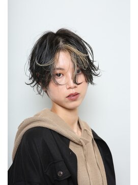 グミ(gumi) *gumi*インナーカラー×ペールベージュ