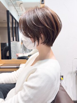 アヴァロン(AVALON) 絶壁解消×くびれ×30代40代50代×前髪長め大人ショートボブ永