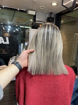 ラフ(LAFF) #黒髪#ボブルフ#ネビージュ#小顔#ワンレン