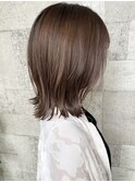 切りっぱなし×外ハネボブ×ピンクベージュ