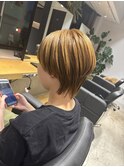 マッシュウルフ×ベージュカラー