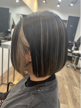 イリス(Iris) ミルクティー×インナーカラー