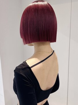トニーアンドガイ 青山店(TONI & GUY) ぷつっと大人ボブ × ディープチェリーレッド ショート ミニボブ