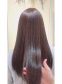 ピンクブラウンのツヤサラロング