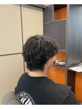 ヘアメイクアバンセ(HAIR MAKE AVANCE) マッシュウルフ×スパイラル