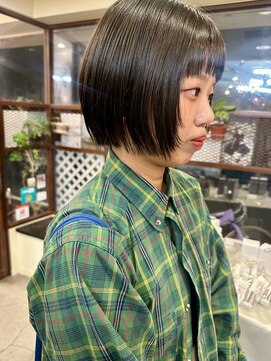 ヒカリス ヘアー 相川店(HIKARIS hair) 顔周りレイヤー/小顔カット/パツっとボブ/オリーブグレージュ