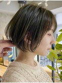 大人ショートボブヘアくびれショートヘア切りっぱなしボブ50代●