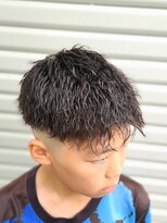 アンドザバダス(&THE BADASS) フェードカット×ツイスト