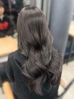 アリュウル 表参道 青山(Allure)&nbsp;人気赤み消しカラー！グレージュ×レイヤーカット○伊藤