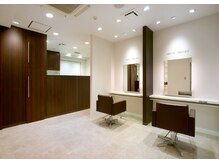 実力派のデザイナーが幅広いスアイルをご提案♪