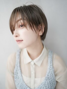 ギークス(GEEKS) 【GEEKS渋谷】冬ヘア/グレージュ/小顔/クールショート/襟足短め