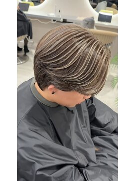 リュストル 町田(LUSTRE) 外国人風ハイライト