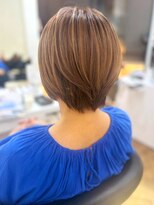カミラボ(KAMI LABO) 大人マッシュショート レイヤーボブ ハイトーン ベージュ