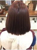 ピンクベージュ