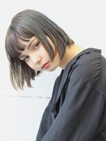 ココ 本八幡(KOKO)&nbsp;黒髪クラゲヘアーオリーブグレー小顔ココアベージュ丸型卵型ボブ