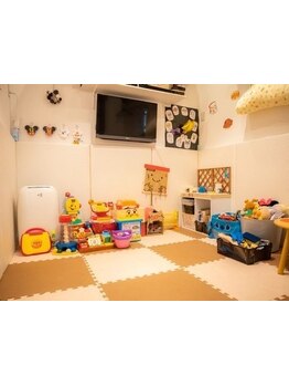 【河内山本/駐車場あり】子育てママに嬉しいお子様と一緒に通える♪キッズスペースあり！施術中も安心◎