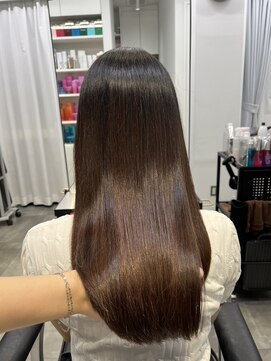 コレクティブワーク 表参道 渋谷(COLLECTIVE WORK) 髪質改善トリートメント表参道20代30代40代縮毛矯正【表参道】