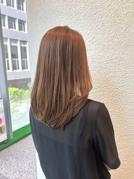 エルサフィロ ヨドヤバシ(el zafiro yodoyabashi) くびレイヤー前髪髪質改善小顔レイヤーロング20代30代40代50代