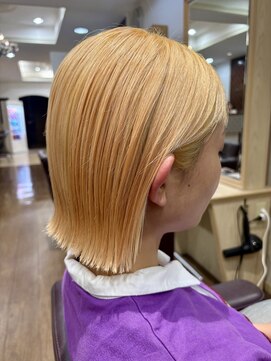 ヴィサージュジョイン(VISAGE join) 切りっぱなしボブ×抜きっぱなしブロンド