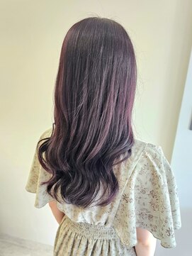 ネスト(Nest) レイヤーカット×ボルドーカラー