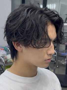 フィフス(fifth) 原宿緩めシャドウパーマルーズパーマメンズカットセンターパート