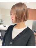 ボブ×ブリーチカラー