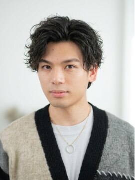 プレミアムバーバー 表参道店(PREMIUM BARBER produce by HIRO GINZA) ツイストパーマ/リバースパーマ〈理容室〉