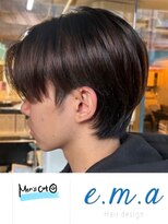 エマヘアデザイン(e.m.a Hair design)&nbsp;センターパートウルフ