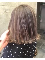 キー(kｅｙ)&nbsp;グレージュ