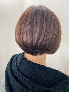 サンカク(SAN KAKU) ショートボブ